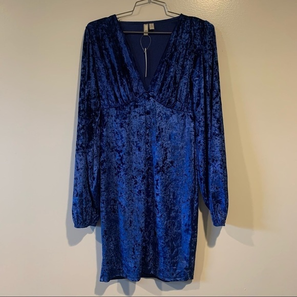 NWT ASOS Blue Velvet Balloon Long Sleeve Bodycon V-Neck Mini Dress Size 4 - Picture 4 of 13